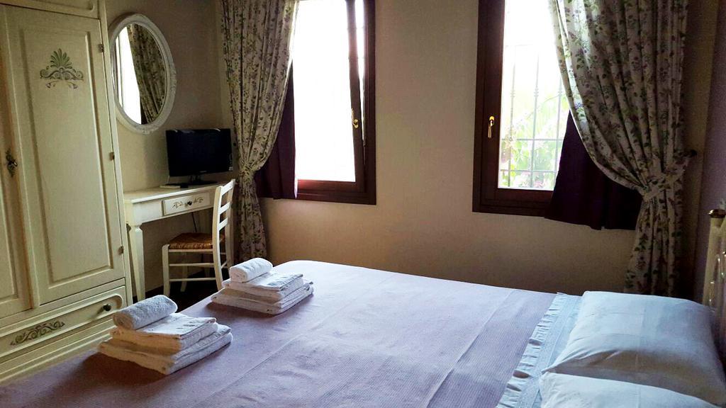 B&B "Corte San Tomaso" Леньяґо Номер фото